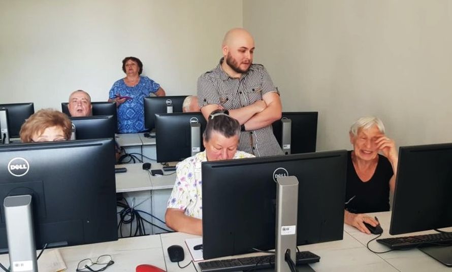 Pierwsze zajęcia „Cyfrowa edukacja seniorów” 04.09.2025